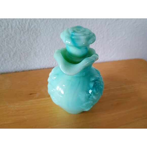 Vintage Avon 1986 Perfume Bottle Mint Green Victorian Style - No Dish - Picture 3 of 8